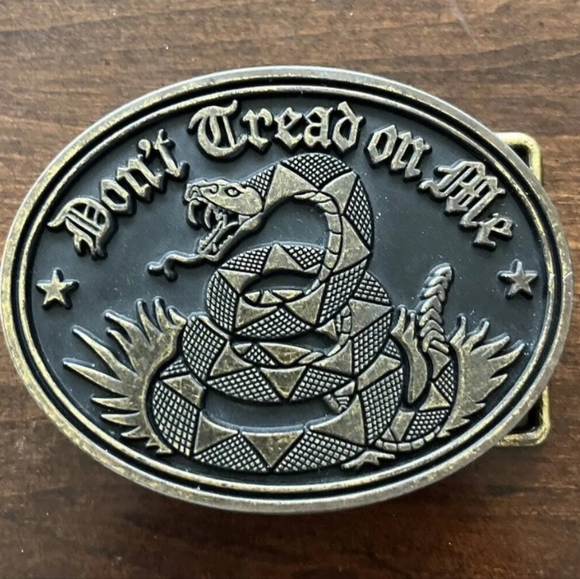New Dont Tread On Me Snake Belt Buckle Fits 1.5 Belts.  Shipping $4 - Picture 1 of 2
